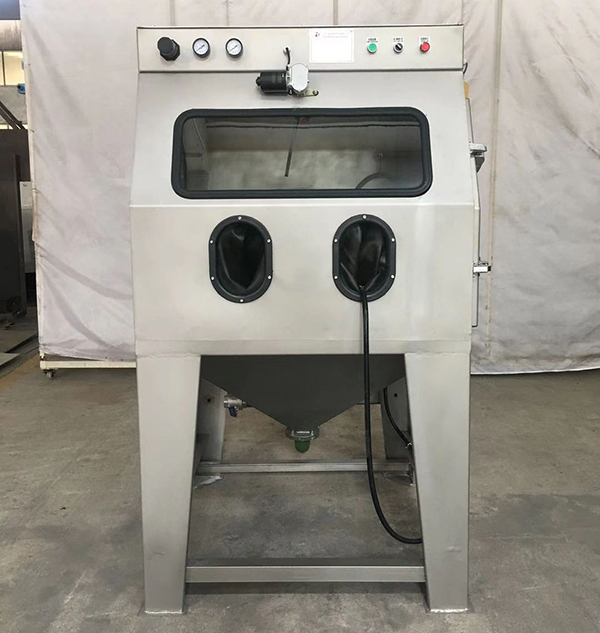 Automatic Wet Blast Machine Clean Lining of PVD Coating Machine